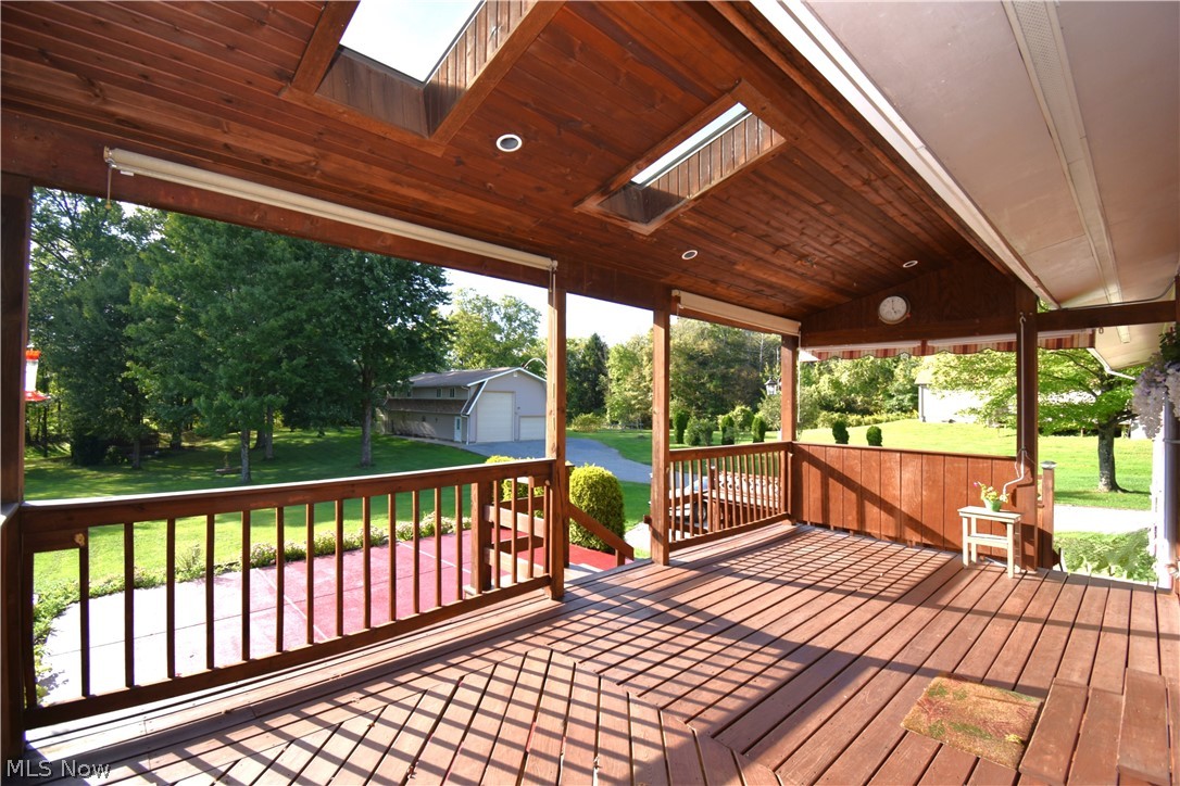 1916 Brookfield Road Hubbard OH 44425