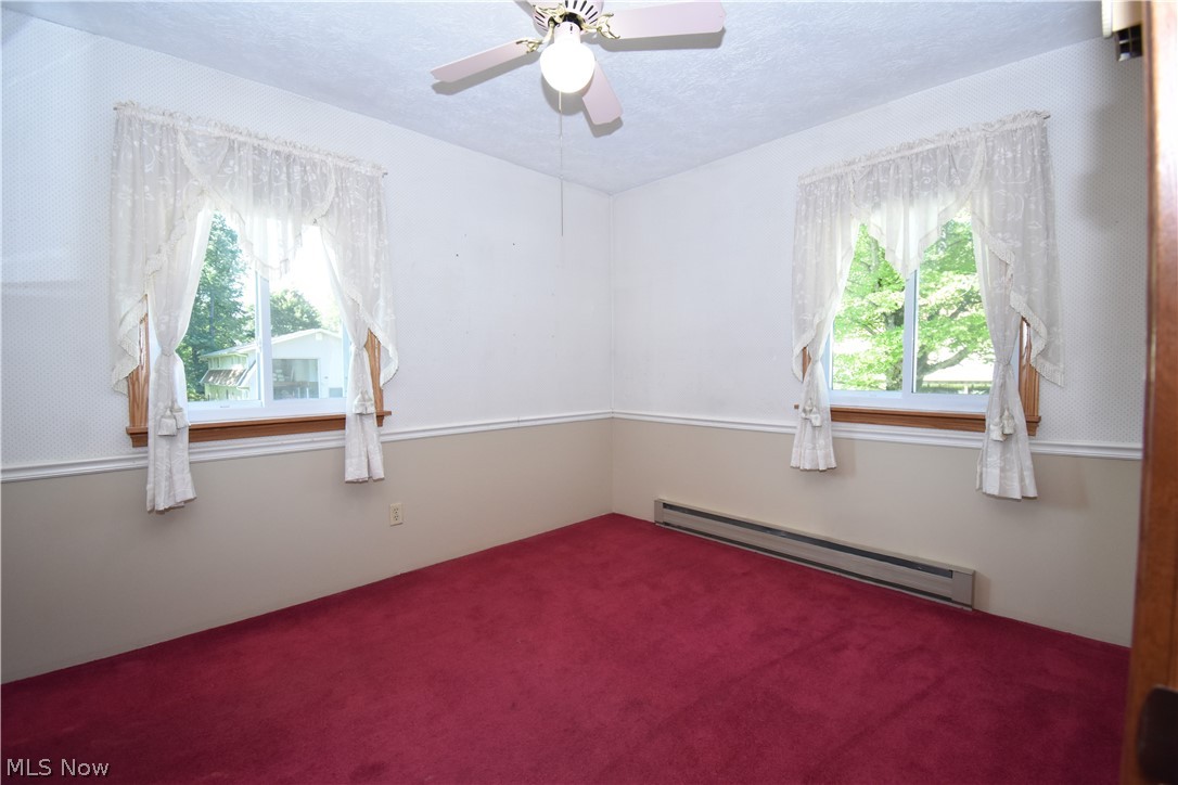 1916 Brookfield Road Hubbard OH 44425
