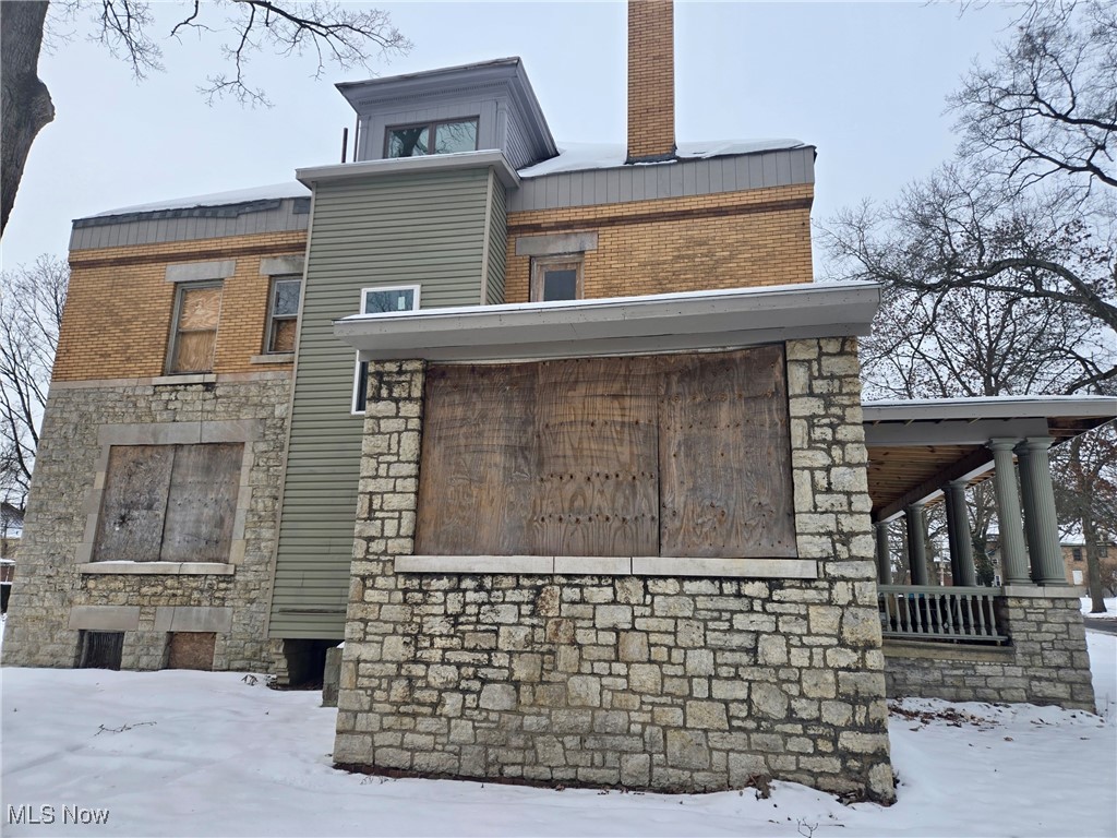 239 N Heights Avenue Youngstown OH 44504