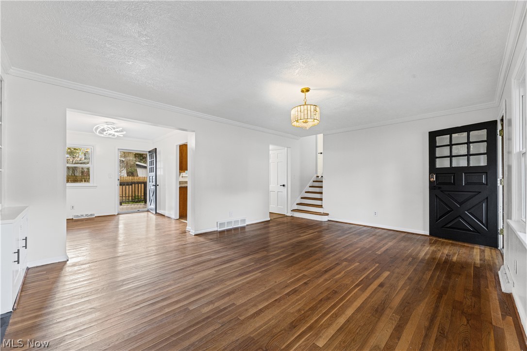 8308 Fairhill Drive NE Warren OH 44484