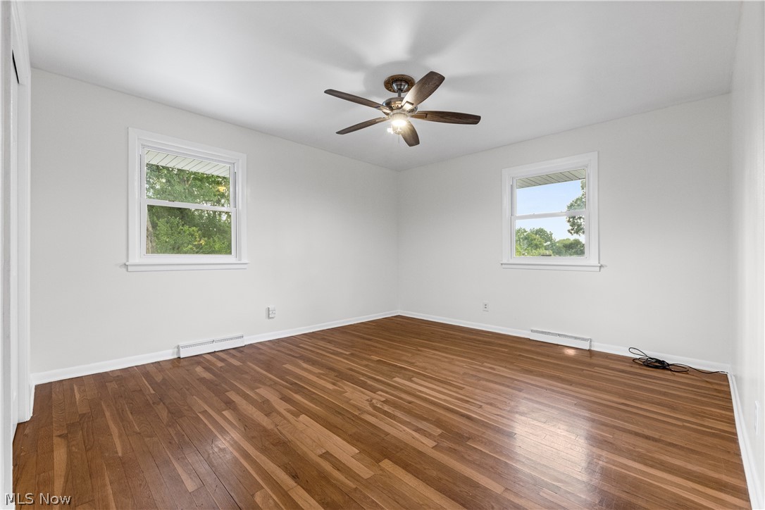 8308 Fairhill Drive NE Warren OH 44484
