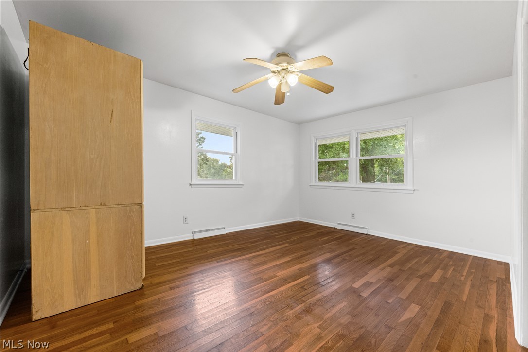 8308 Fairhill Drive NE Warren OH 44484