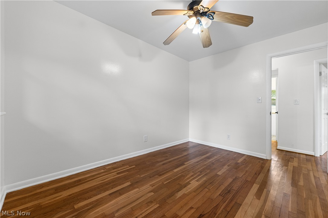 8308 Fairhill Drive NE Warren OH 44484