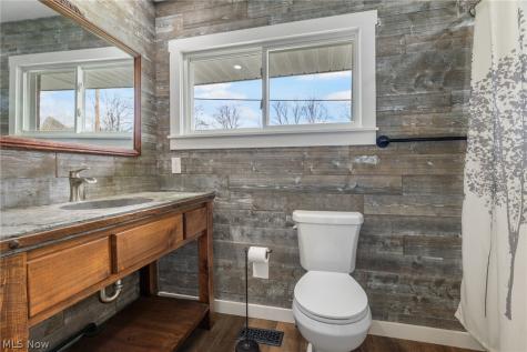 14177 Millersburg Road SW Navarre OH 44662