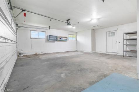14177 Millersburg Road SW Navarre OH 44662