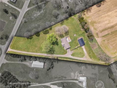 14177 Millersburg Road SW Navarre OH 44662