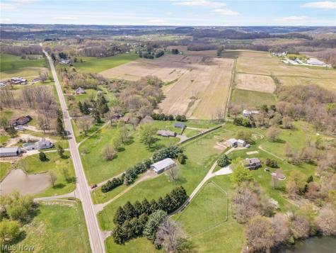 14177 Millersburg Road SW Navarre OH 44662