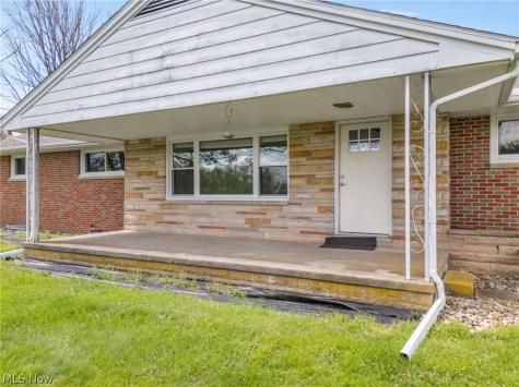 14177 Millersburg Road SW Navarre OH 44662