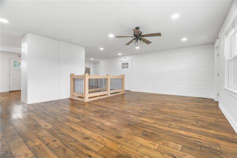 14177 Millersburg Road SW Navarre OH 44662