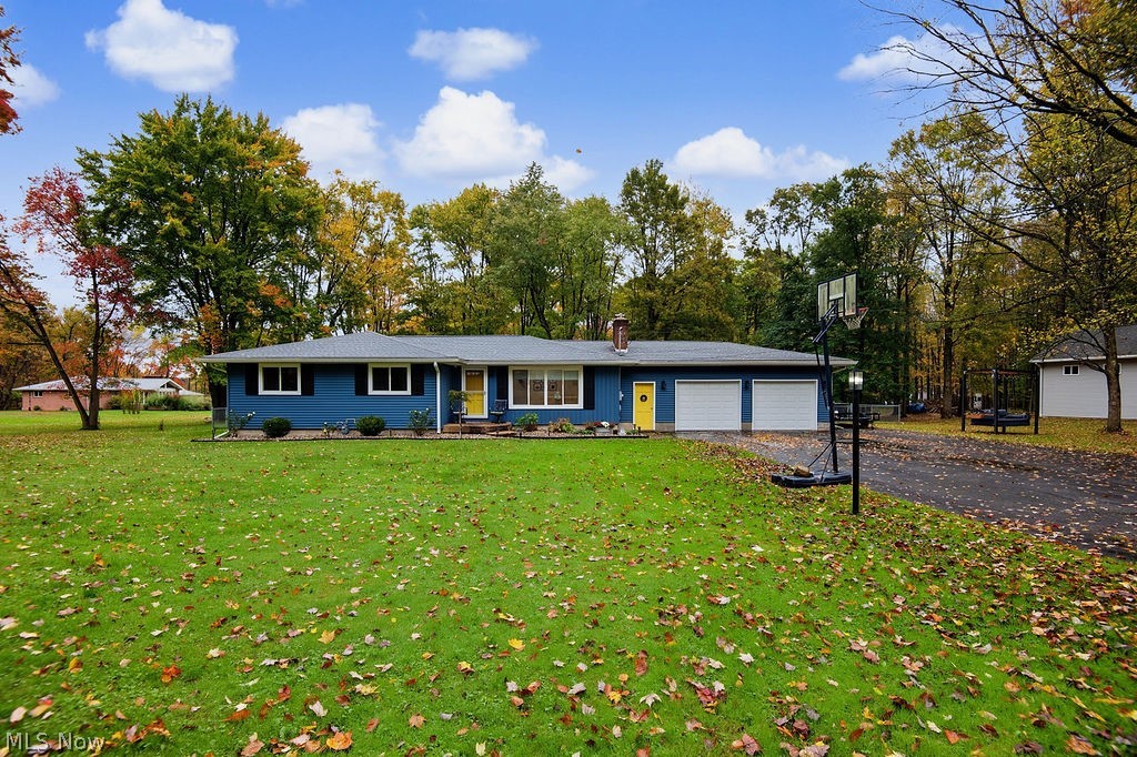 1533 Lake Drive Hubbard OH 44425