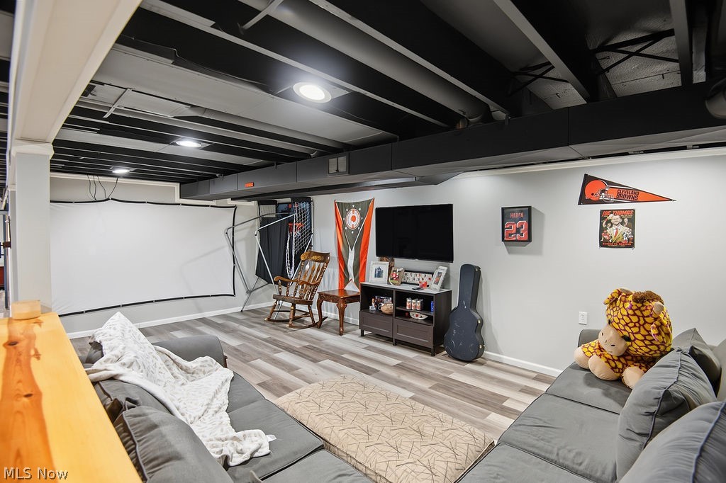 1533 Lake Drive Hubbard OH 44425