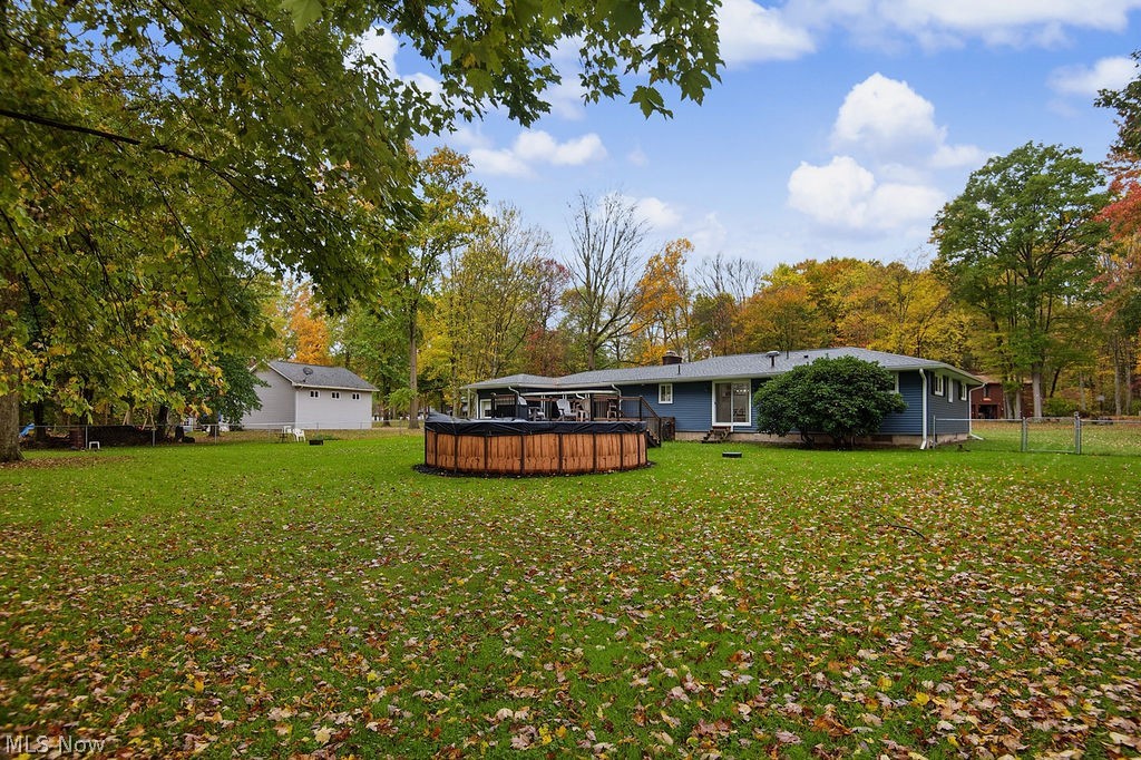 1533 Lake Drive Hubbard OH 44425