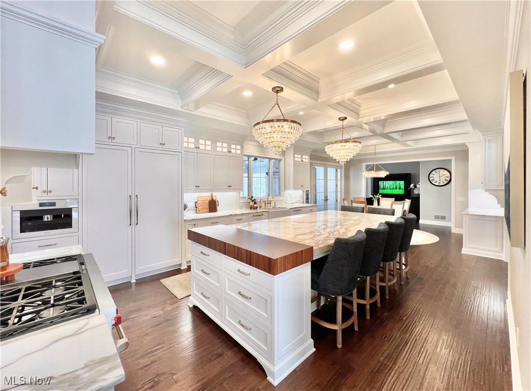 9299 White Oak Road Kirtland OH 44094