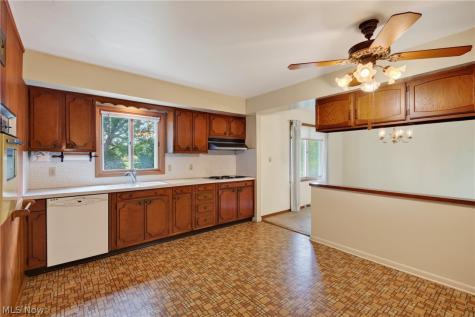 5715 Skyline Drive Seven Hills OH 44131