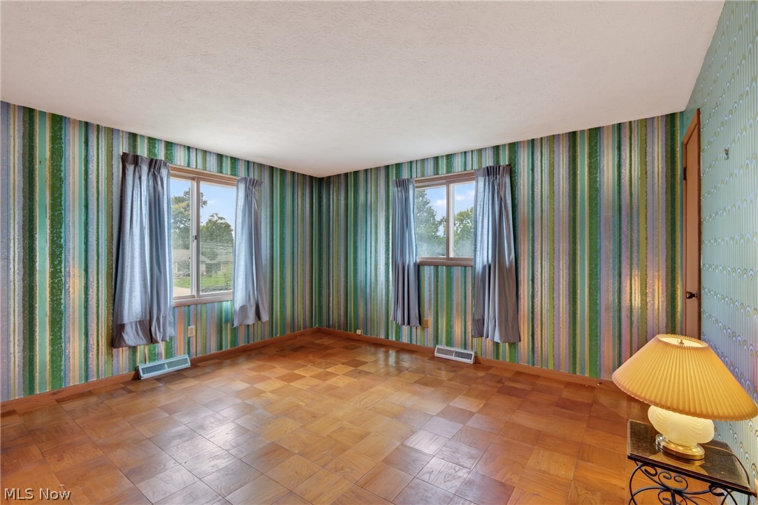 5715 Skyline Drive Seven Hills OH 44131