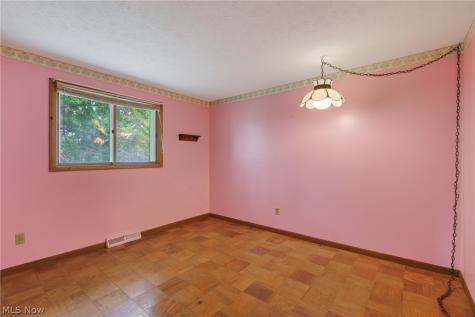 5715 Skyline Drive Seven Hills OH 44131