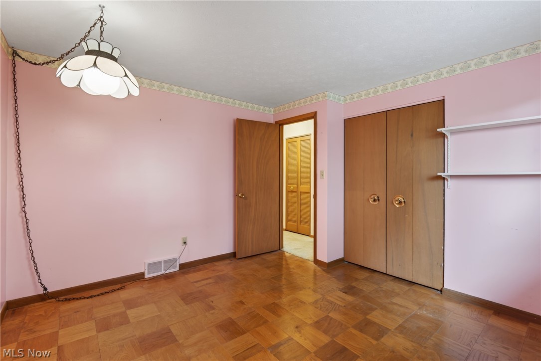 5715 Skyline Drive Seven Hills OH 44131