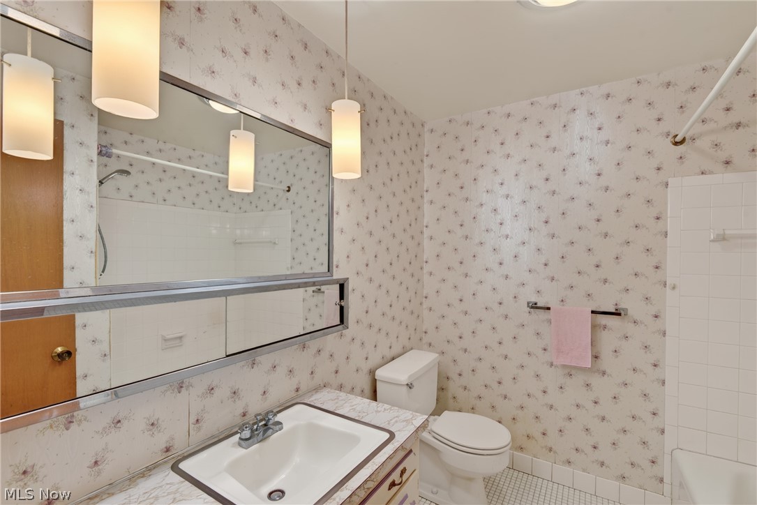 5715 Skyline Drive Seven Hills OH 44131