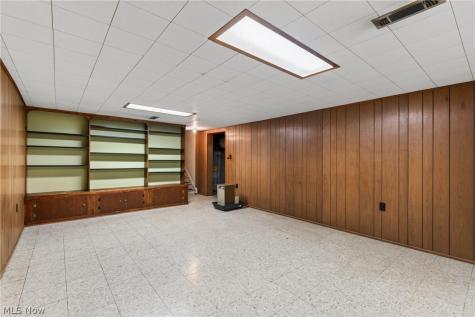 5715 Skyline Drive Seven Hills OH 44131