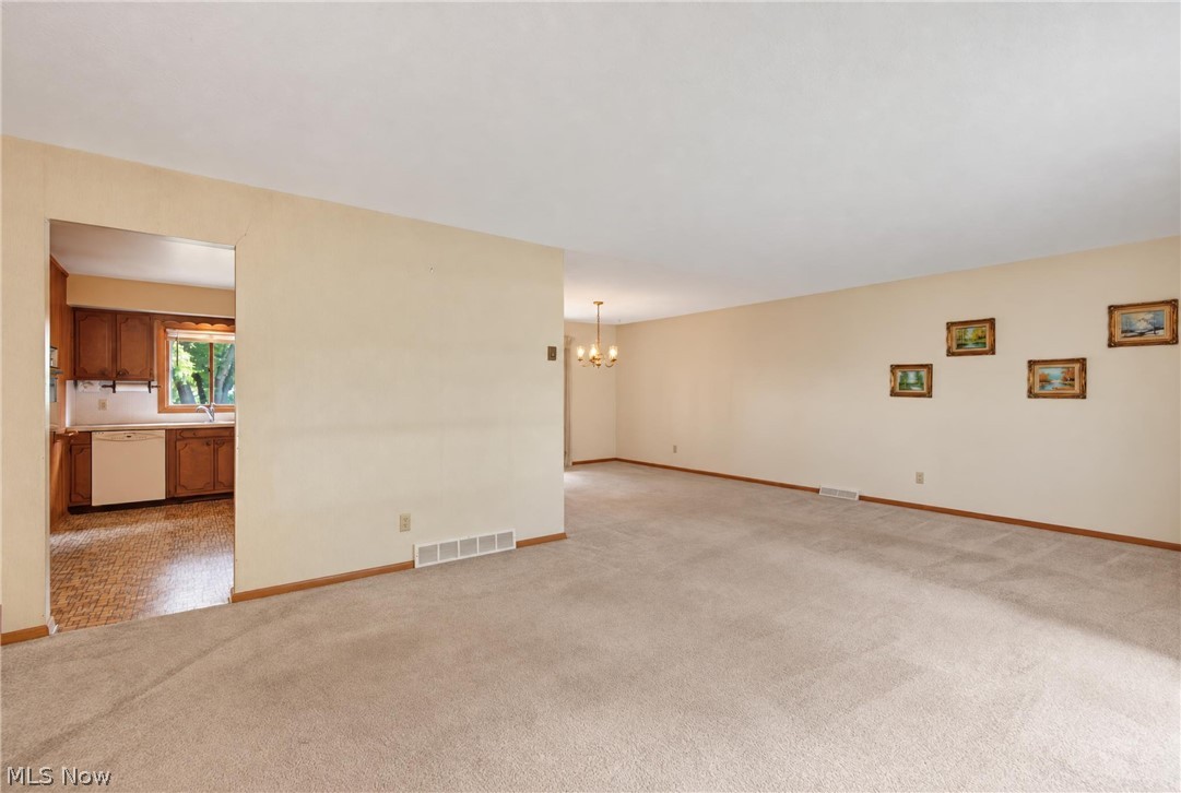 5715 Skyline Drive Seven Hills OH 44131