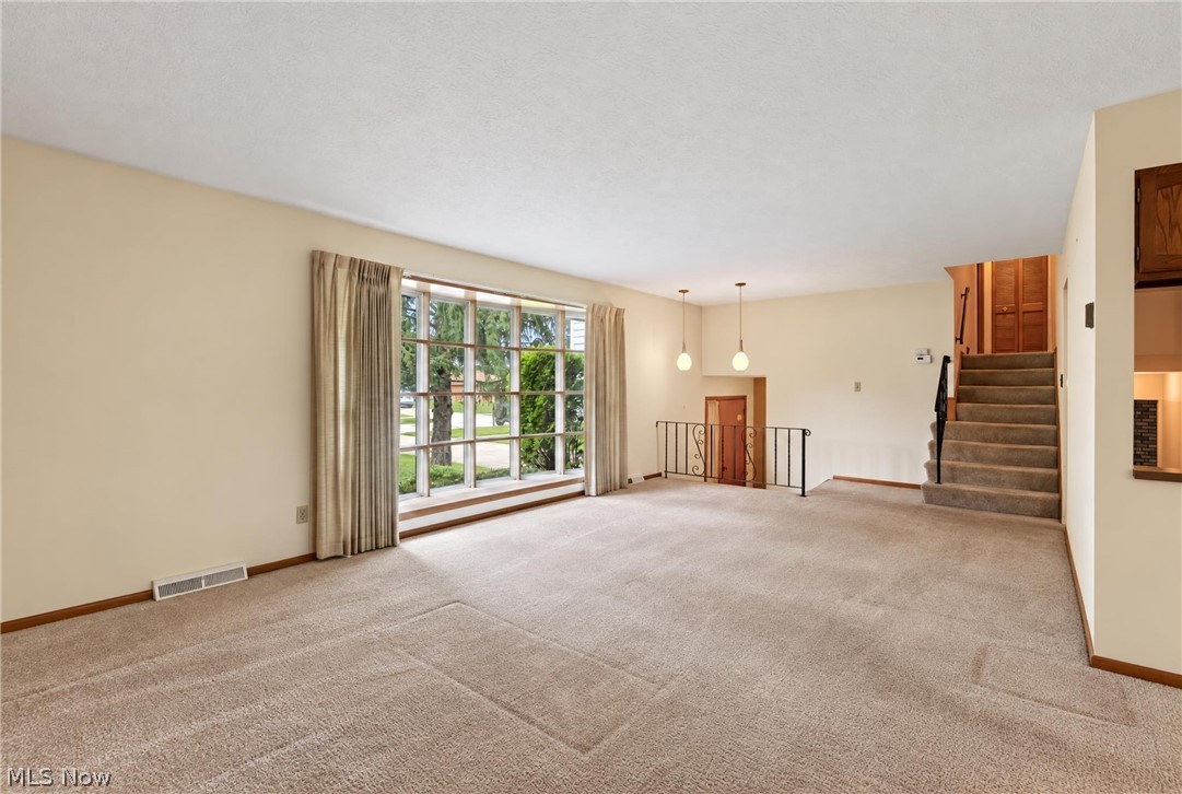 5715 Skyline Drive Seven Hills OH 44131