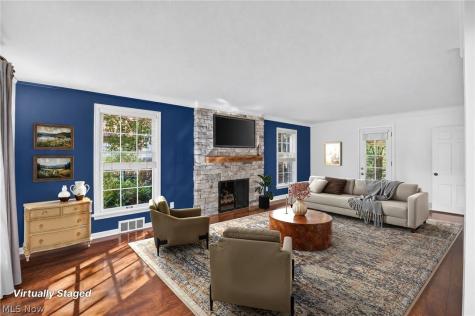 17318 Daleview Drive Lakewood OH 44107