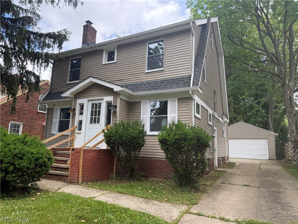 951 Roanoke Road Cleveland Heights OH 44121