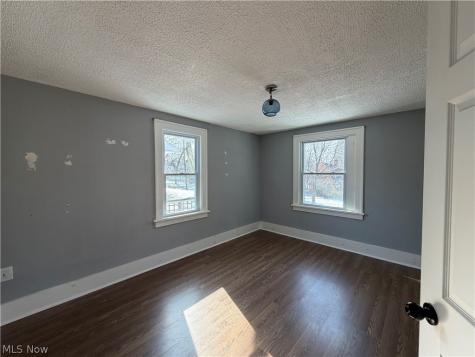 951 Roanoke Road Cleveland Heights OH 44121