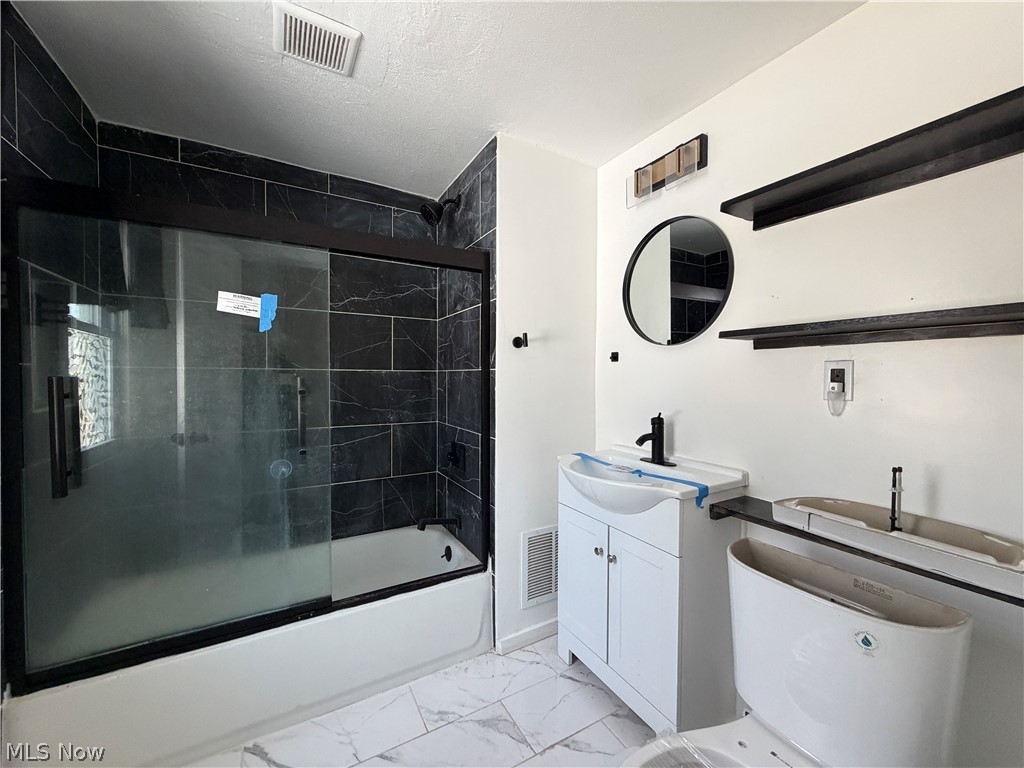951 Roanoke Road Cleveland Heights OH 44121