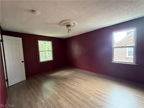 951 Roanoke Road Cleveland Heights OH 44121