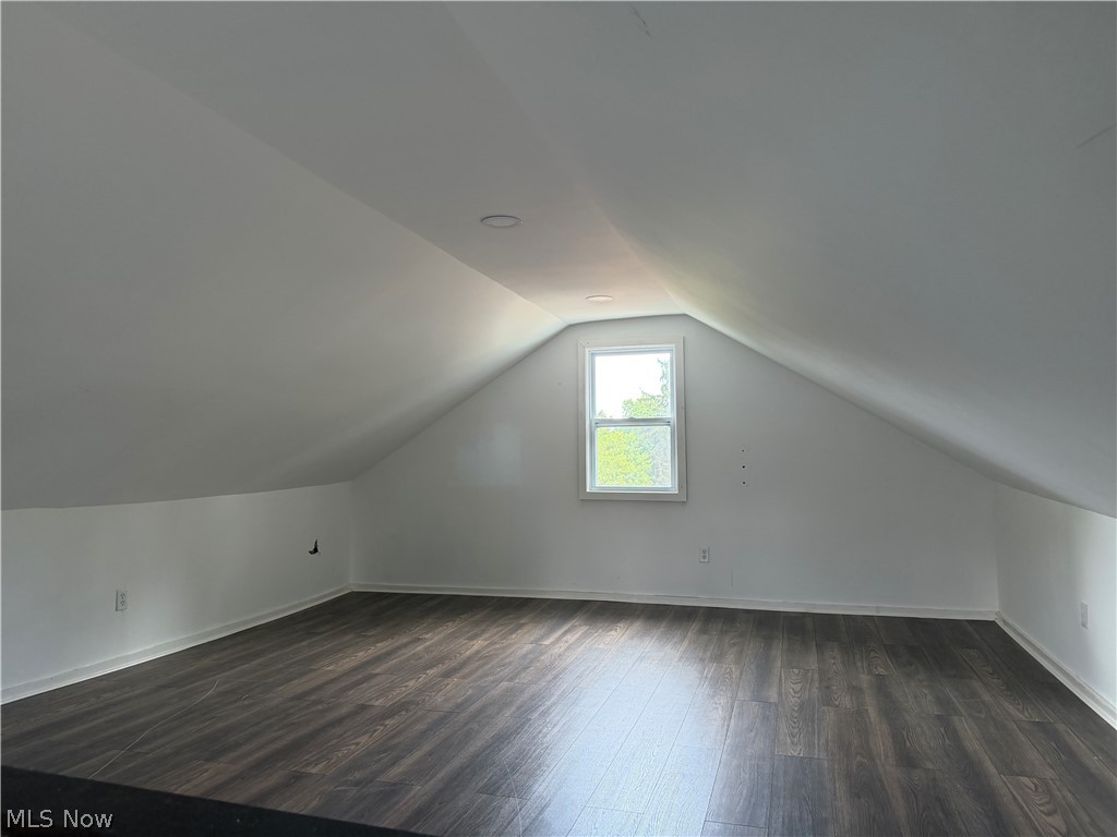 951 Roanoke Road Cleveland Heights OH 44121
