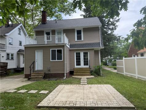 951 Roanoke Road Cleveland Heights OH 44121