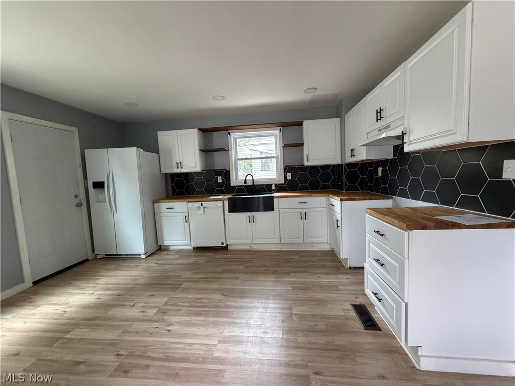 951 Roanoke Road Cleveland Heights OH 44121