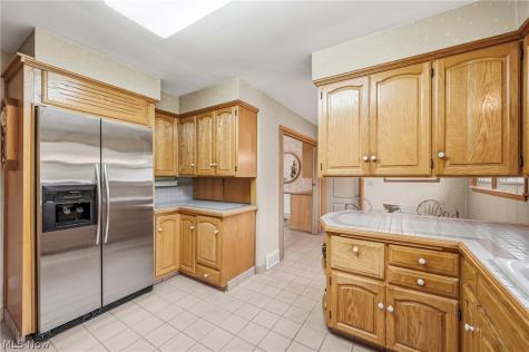 525 Carlotta Drive Youngstown OH 44504