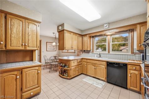 525 Carlotta Drive Youngstown OH 44504