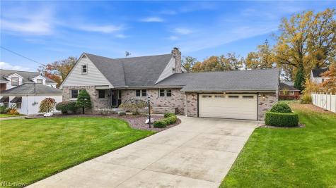 525 Carlotta Drive Youngstown OH 44504