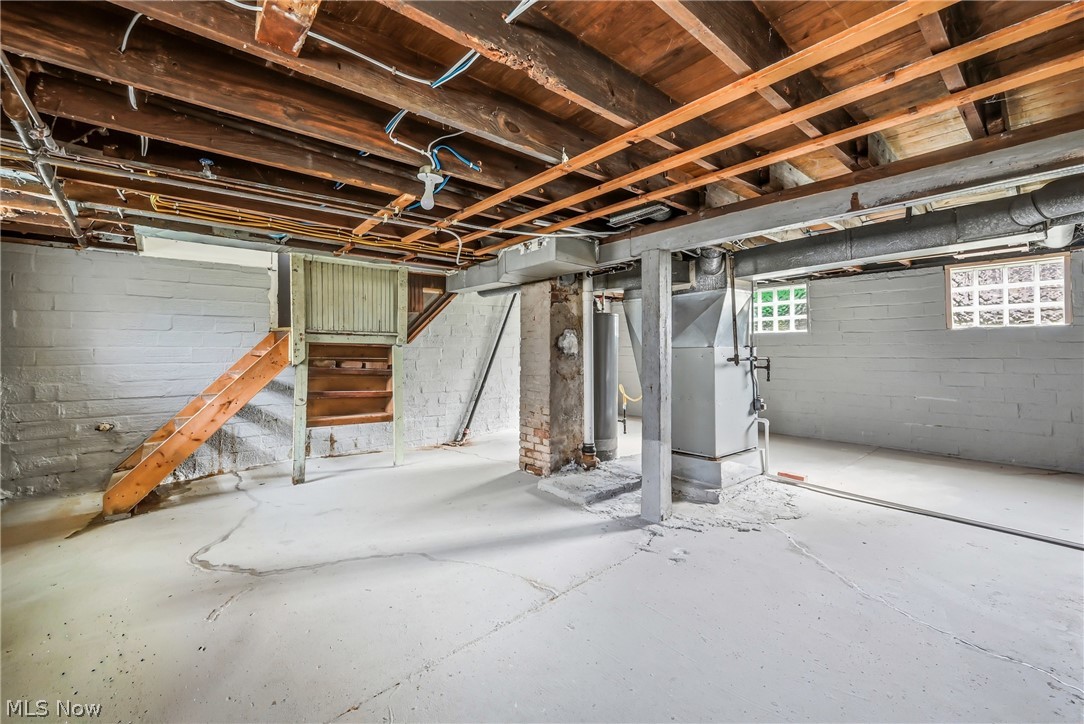 345 E Indiana Avenue Sebring OH 44672