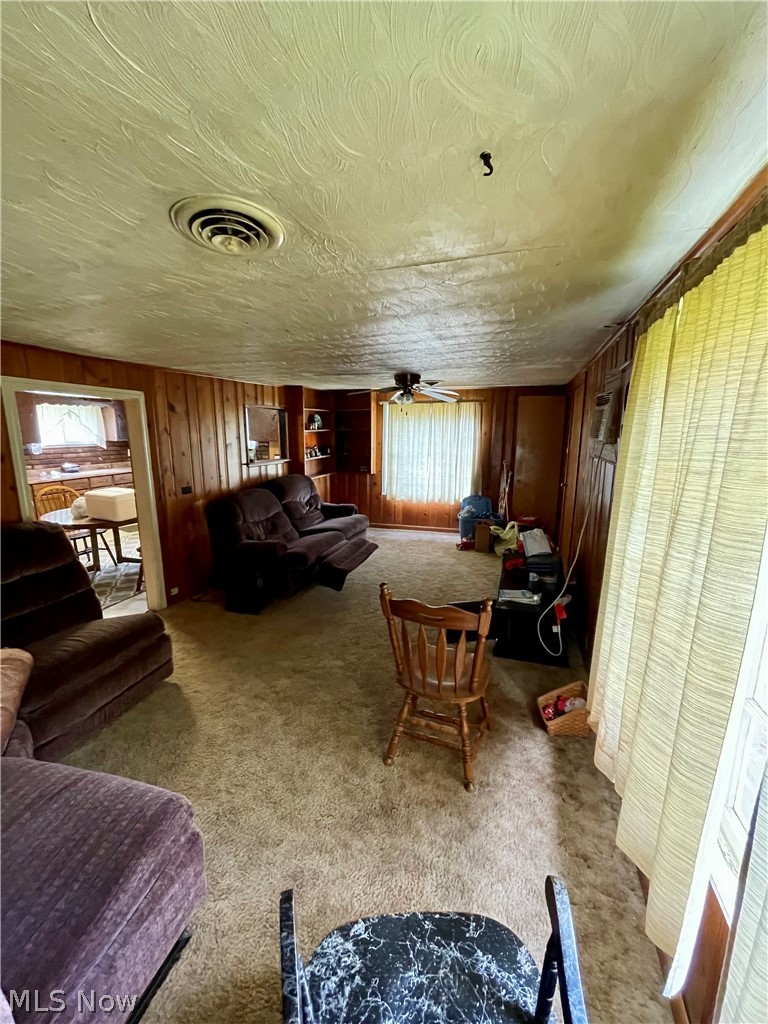 557 Russell Avenue Poland OH 44514