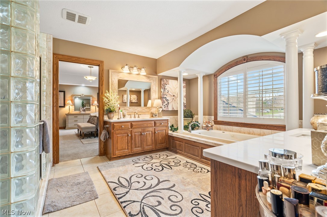 1311 Chantilly Circle NE Canton OH 44721