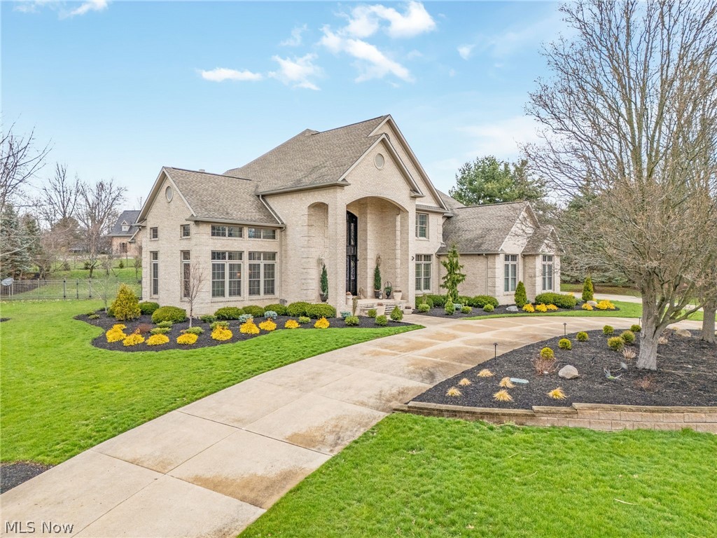 1311 Chantilly Circle NE Canton OH 44721