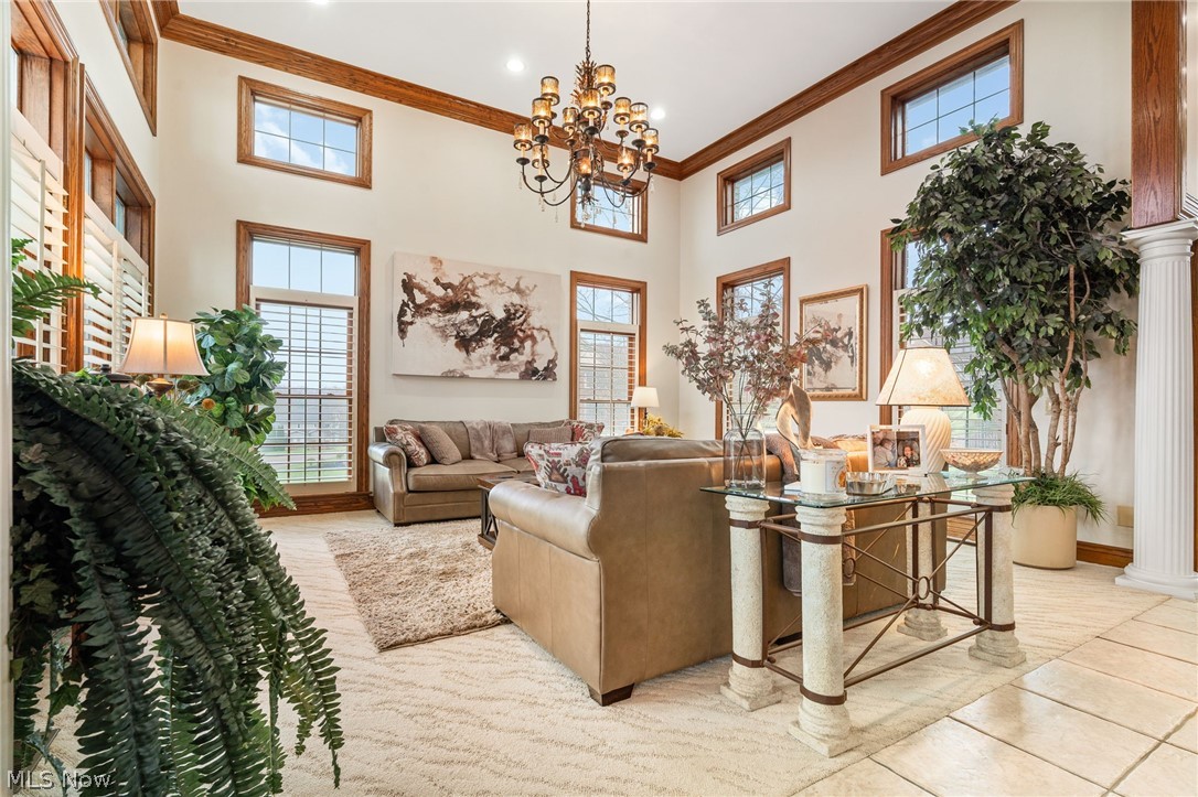 1311 Chantilly Circle NE Canton OH 44721
