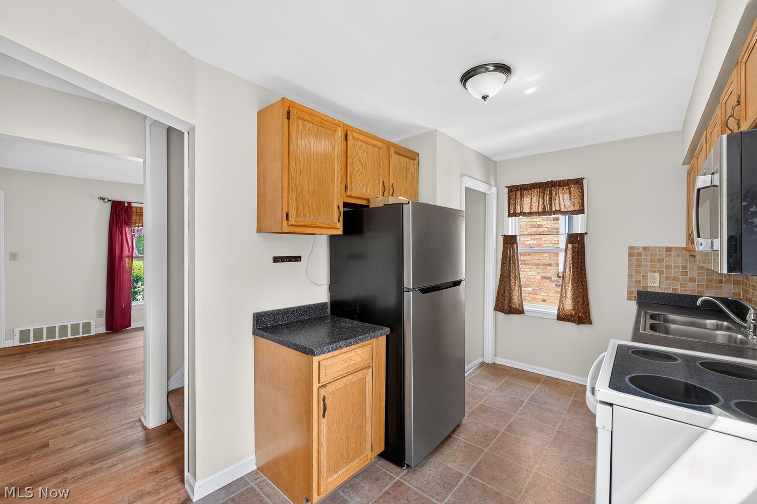 4675 W 150th Street Cleveland OH 44135
