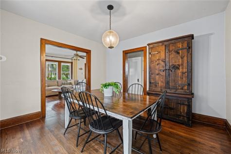 2515 Whitelaw Street Cuyahoga Falls OH 44221