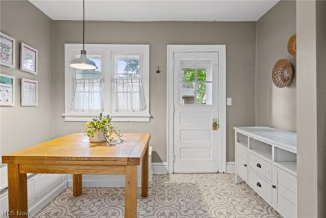 2515 Whitelaw Street Cuyahoga Falls OH 44221