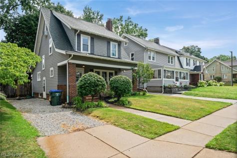 2515 Whitelaw Street Cuyahoga Falls OH 44221