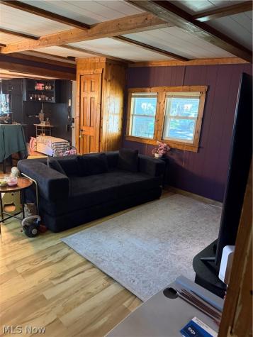 12 E Buddy Street Barberton OH 44203
