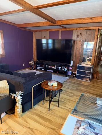 12 E Buddy Street Barberton OH 44203