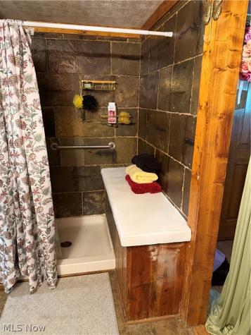 12 E Buddy Street Barberton OH 44203