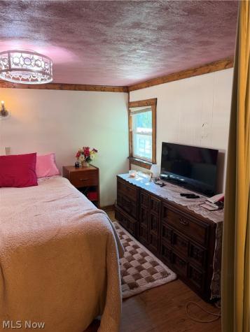 12 E Buddy Street Barberton OH 44203