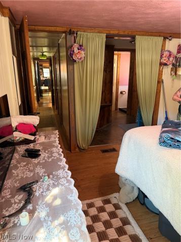 12 E Buddy Street Barberton OH 44203